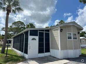 Building Photo - Mobile Home in Sarasota Lakes and Rv