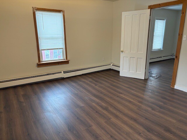 Building Photo - 443 N Perry St