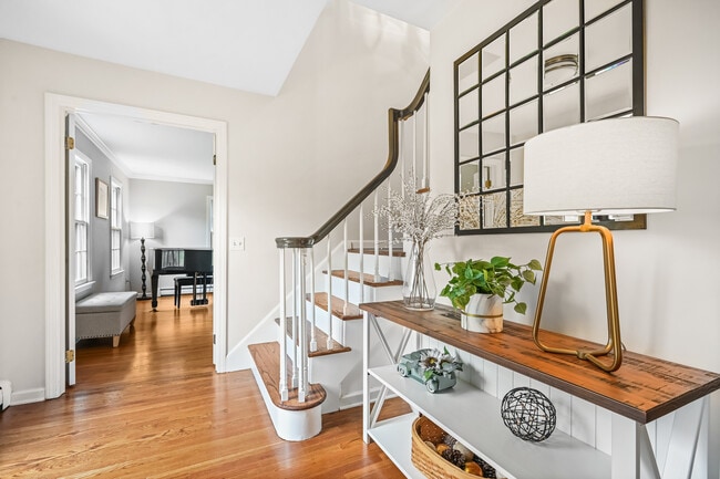 Building Photo - 395 Thayer Pond Rd