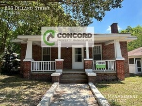 Building Photo - 809 Dillard St