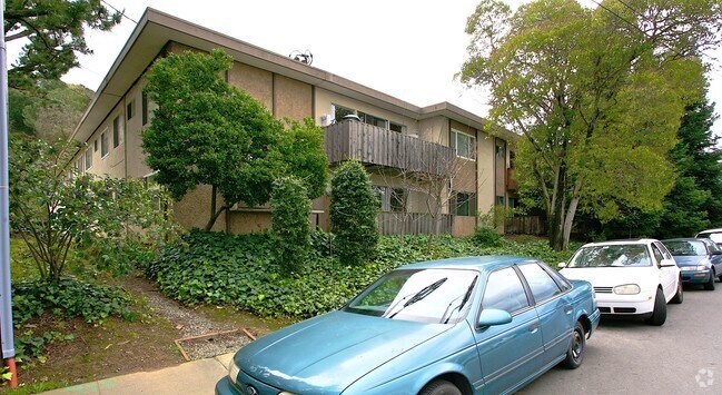 Northview Aparments - The Northview Apartments