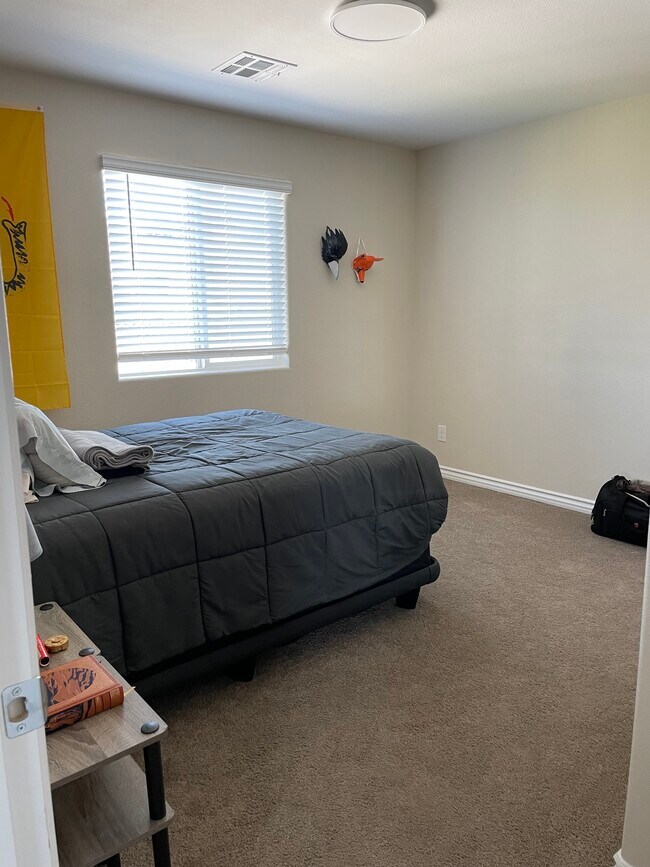 Bedroom 2 - 365 Rosefinch St