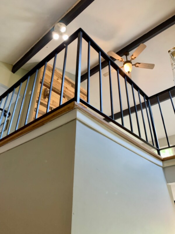 Building Photo - 186 Davos Rd