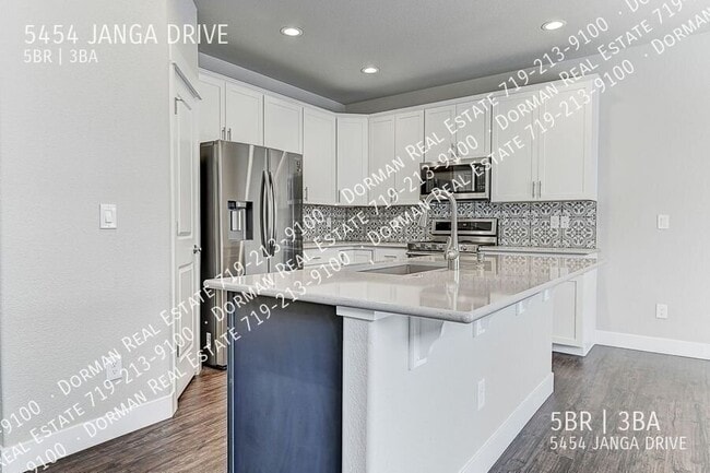 Building Photo - 5454 Janga Dr