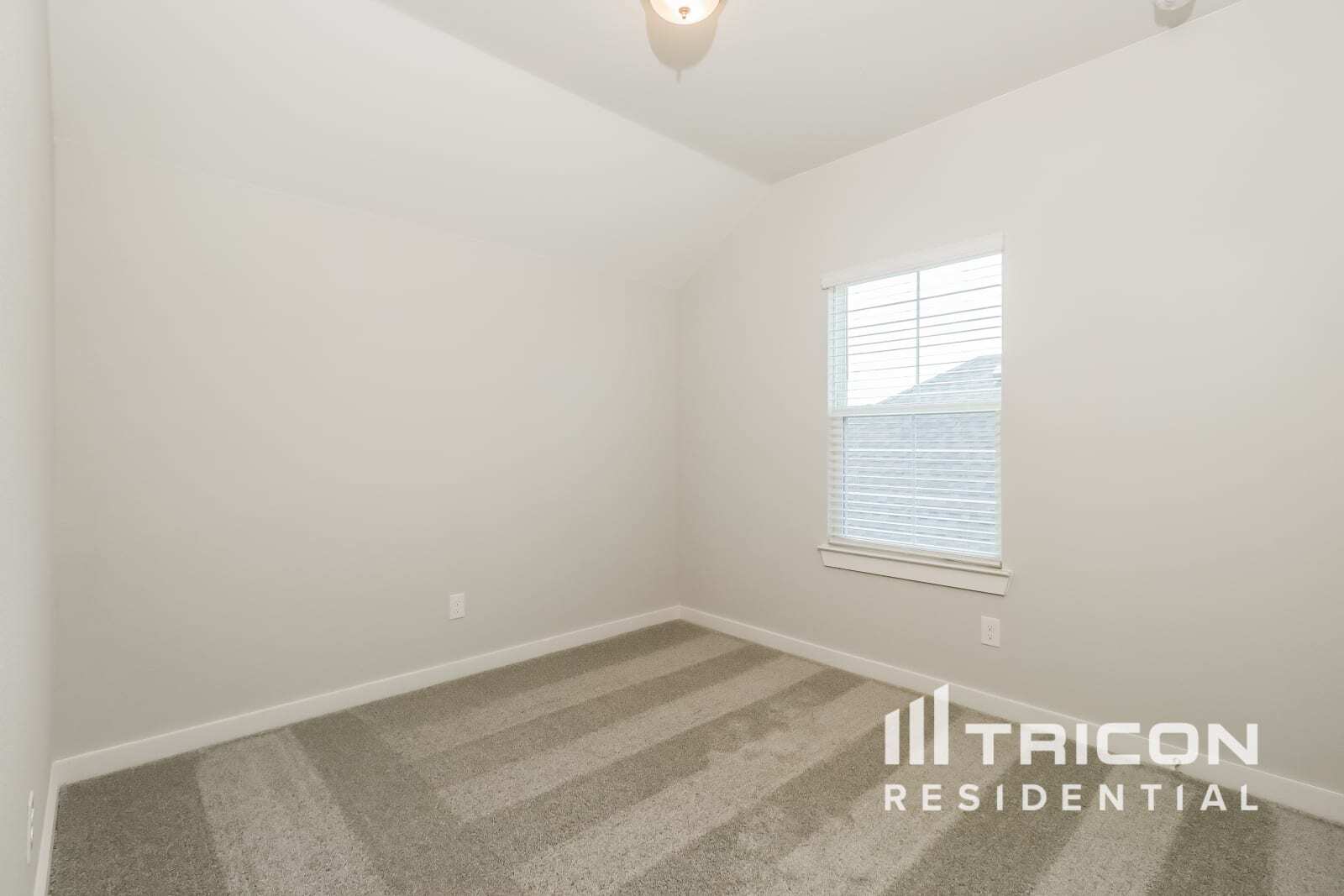 Building Photo - 1545 Palo Verde Wy