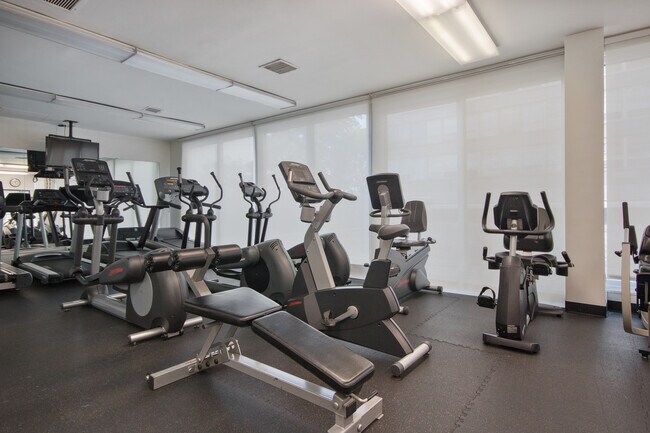 Building Photo - 4800 S Chicago Beach Dr