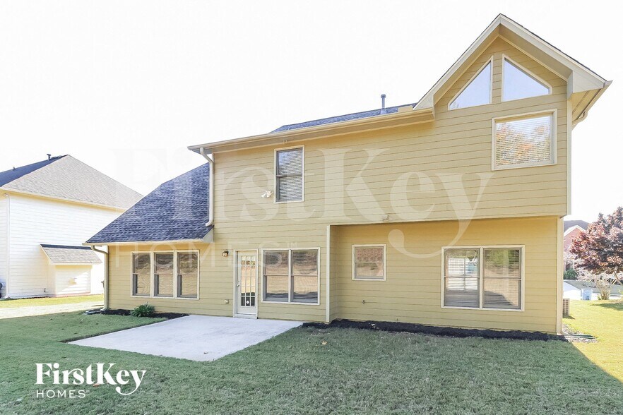 Building Photo - 2102 Shin Ct NE