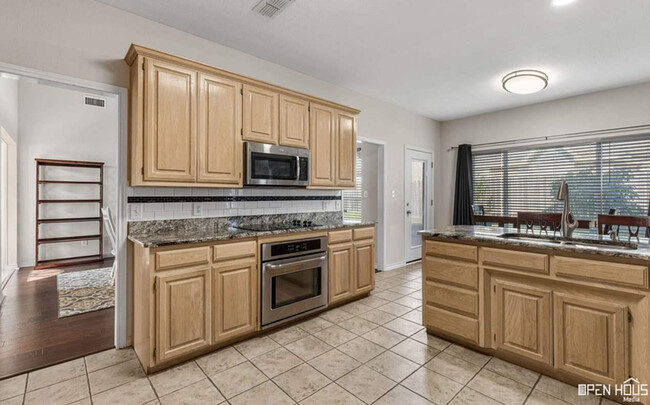 Building Photo - 3506 Rugby Ln