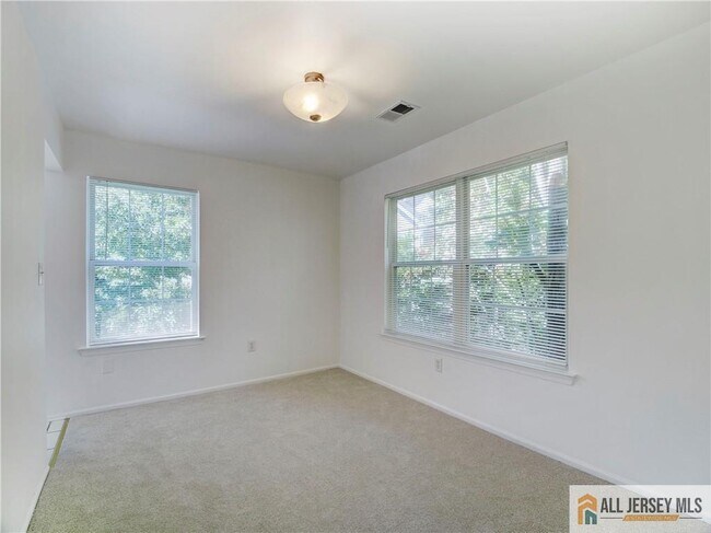 Building Photo - 1704 Cypress Ln