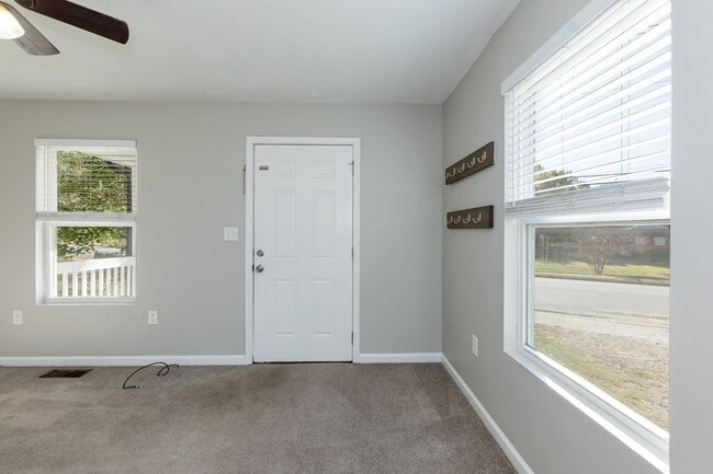 Building Photo - Mason Street