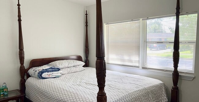 Building Photo - 3047 Herold Dr