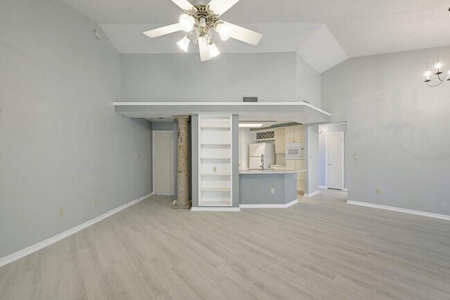 Building Photo - 1000 Liberty Park Dr