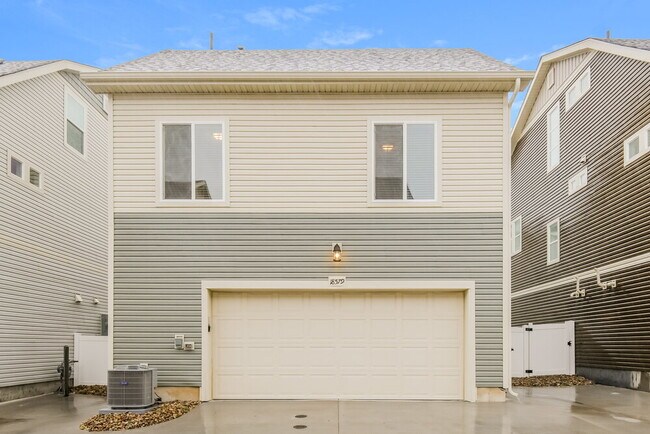 Building Photo - 18579 E 47th Pl