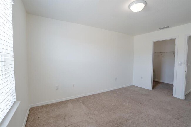 Building Photo - 9136 Hillcroft Dr