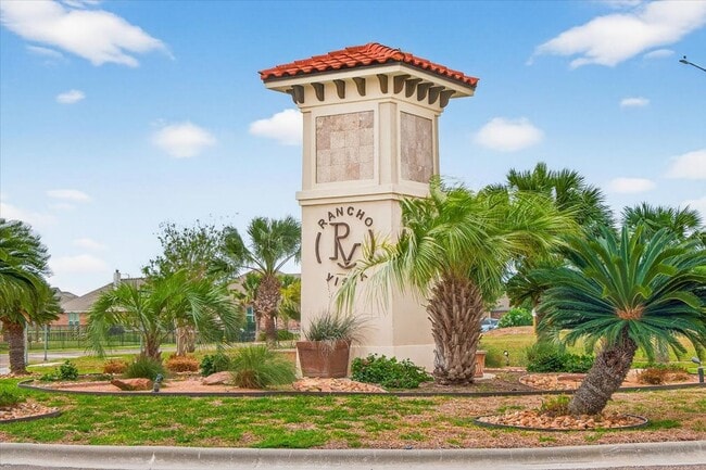 Building Photo - 8121 Cattlemen Dr