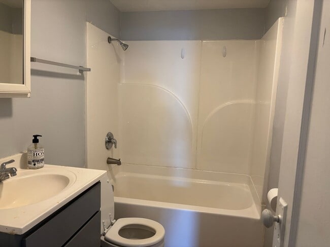 Building Photo - Stylish Two-Story Duplex Living: 2 Beds, 1 Bath (Ask about our special)