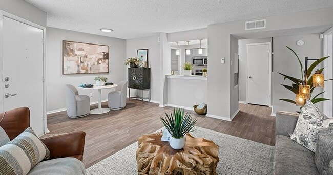 Building Photo - The Oakley Apartment Homes