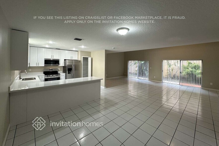 Building Photo - 8301 NW 194th Terrace
