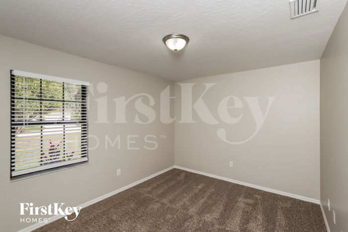 Building Photo - 419 Seahorse Cir SE