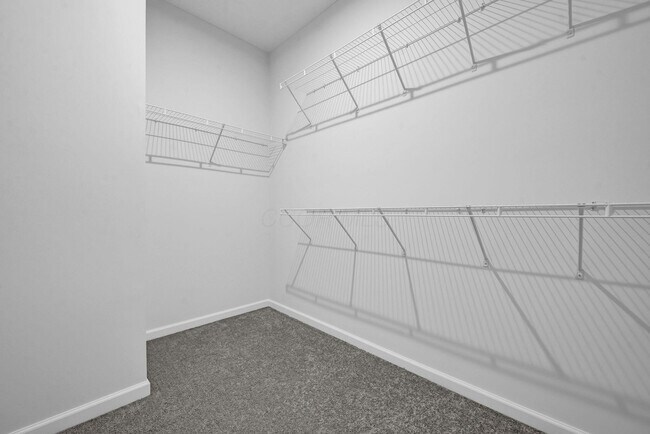 Building Photo - 4186 McCune Ave