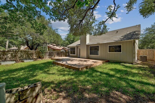 Building Photo - 7201 Pine Bluffs Trail