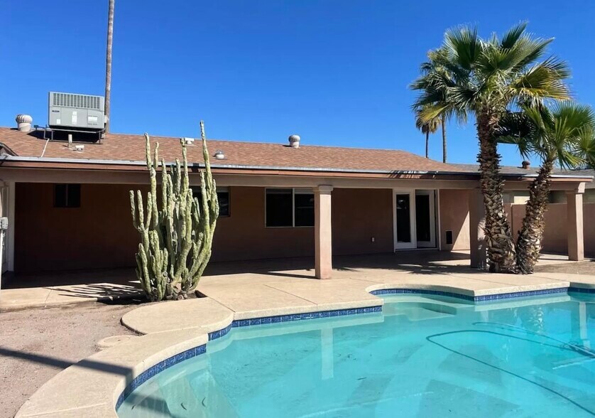 Building Photo - 4015 E Friess Dr