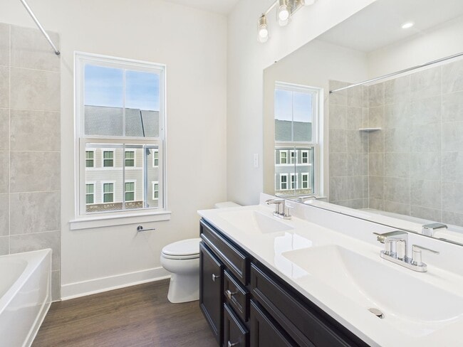 Building Photo - 2802 Calgary Ln