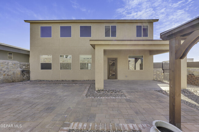 Building Photo - 7865 Enchanted Ridge Dr