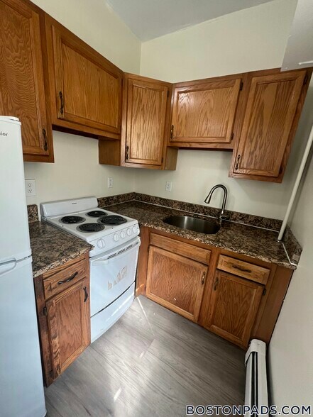 Building Photo - 16 Wait St