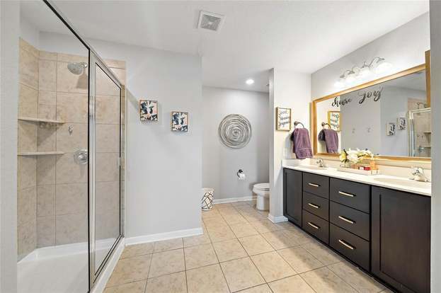 Building Photo - 15827 Copper Oak Ln