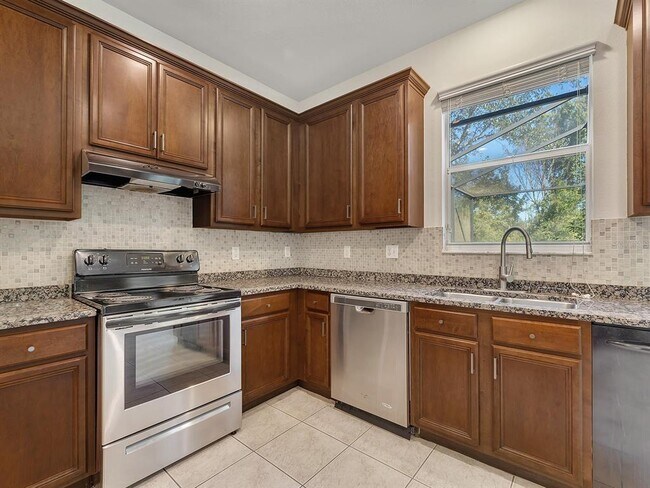 Building Photo - 18022 Maui Isle Dr