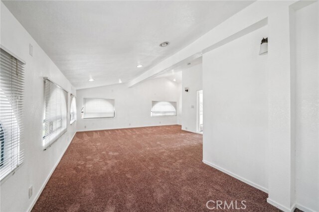 Building Photo - 3098 N Arrowhead Ave
