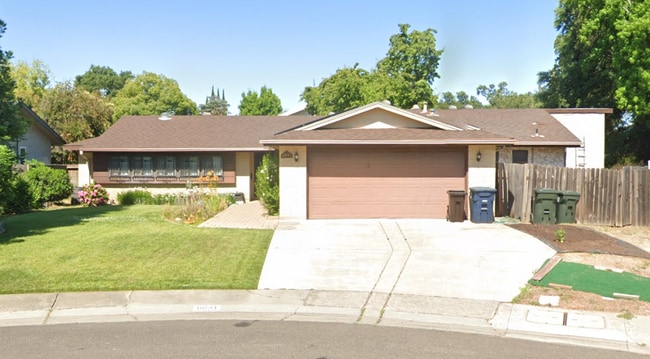 Primary Photo - 6851 Albury St