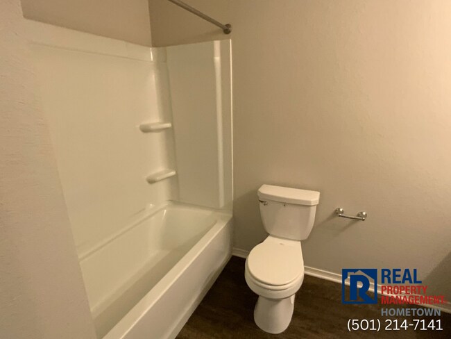 Building Photo - 41 Winter Vly Cv