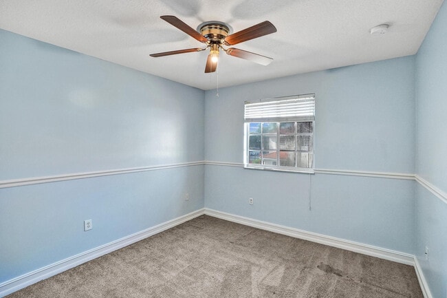 Building Photo - 21403 NW 13th Ct