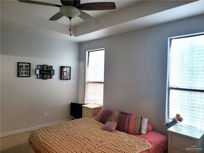 Building Photo - 2100 N 50th St