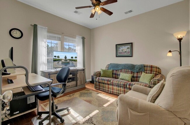 Building Photo - 160 Mayfield Dr