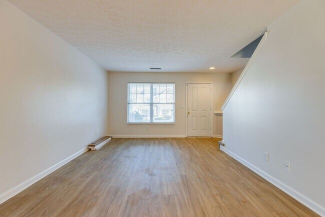 Building Photo - 318 Shadow Glen Drive, Nashville, TN 37211