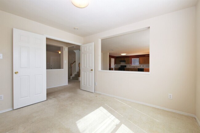 Building Photo - 9618 Ravens Nest Ct