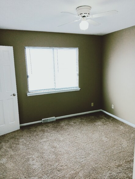 Building Photo - 10636 Nicholas St