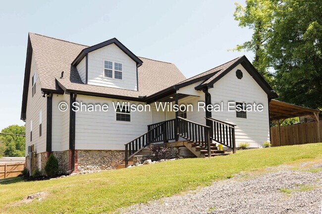 Building Photo - 799 Reed Pond Rd NW