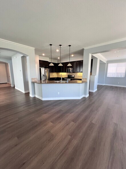 Building Photo - 29124 Meandering Cir