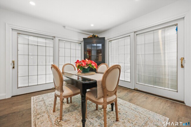 Building Photo - 167 North Ave