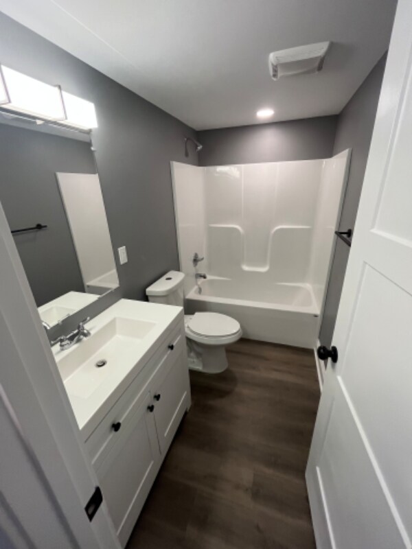 Building Photo - 2442 Old Harrisburg Rd