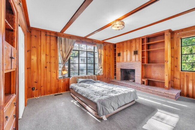 Building Photo - Beautifully Maintained 3BR/1BA Residence N...