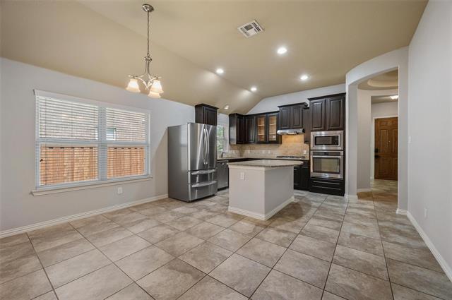 Building Photo - 928 Water Garden Cir