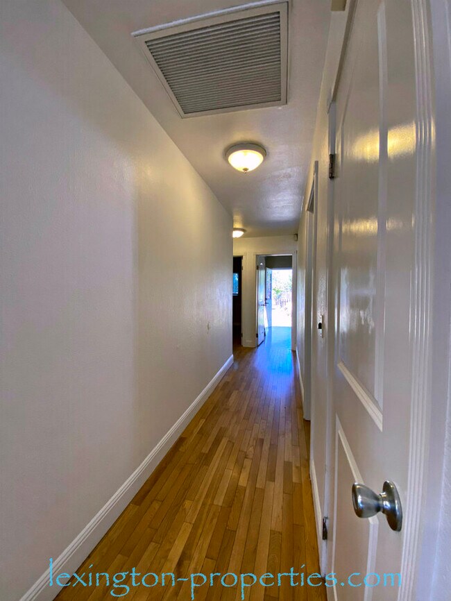 Building Photo - Fantastic, 3Bd/2Ba, Home in the Heart of Rocklin! Off Pacific St., Near Johnson-Springview Park!