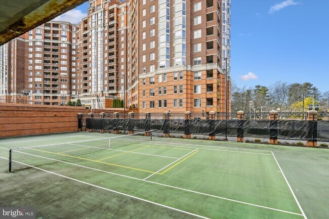 Building Photo - 5809 Nicholson Ln