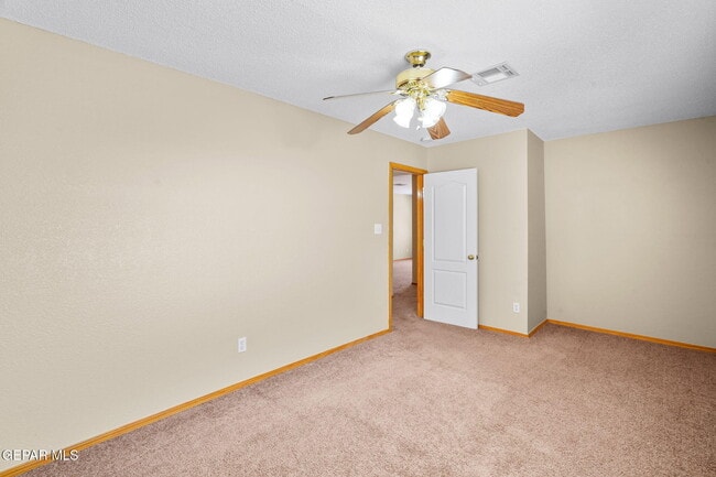 Building Photo - 7089 Tierra Roja St
