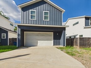 Building Photo - Modern East Austin Living | Stylish Studio,  Home Minutes from Downtown & Austin-Bergstrom Airport